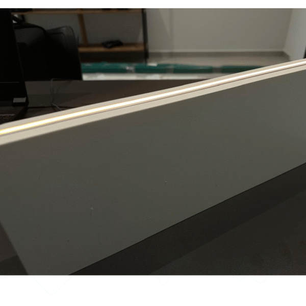 Rodapé Iluminado com Micro Perfil de LED em Madeira ou Alumínio - Imagem 11